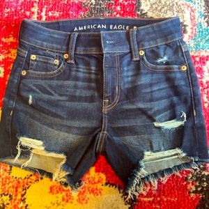 BRAND NEW (Never worn) AE JEAN SHORTS!